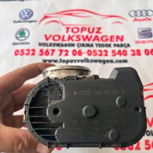 AUDİ A4 1.8T BENZİNLİ BOGAZ KELEBEĞİ ORJİNAL ÇIKMA 06B133062M APU AWT BFB ANB