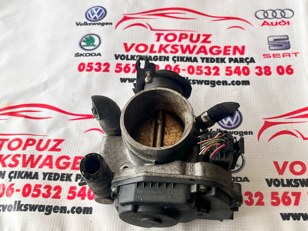 VOLKSWAGEN PASSAT 1.6 BENZİNLİ AHL BOGAZ KELEBEĞİ 058133063H VOLKSWAGEN PASSAT 1.6 BENZİNLİ AHL BOGAZ KELEBEĞİ 058133063H